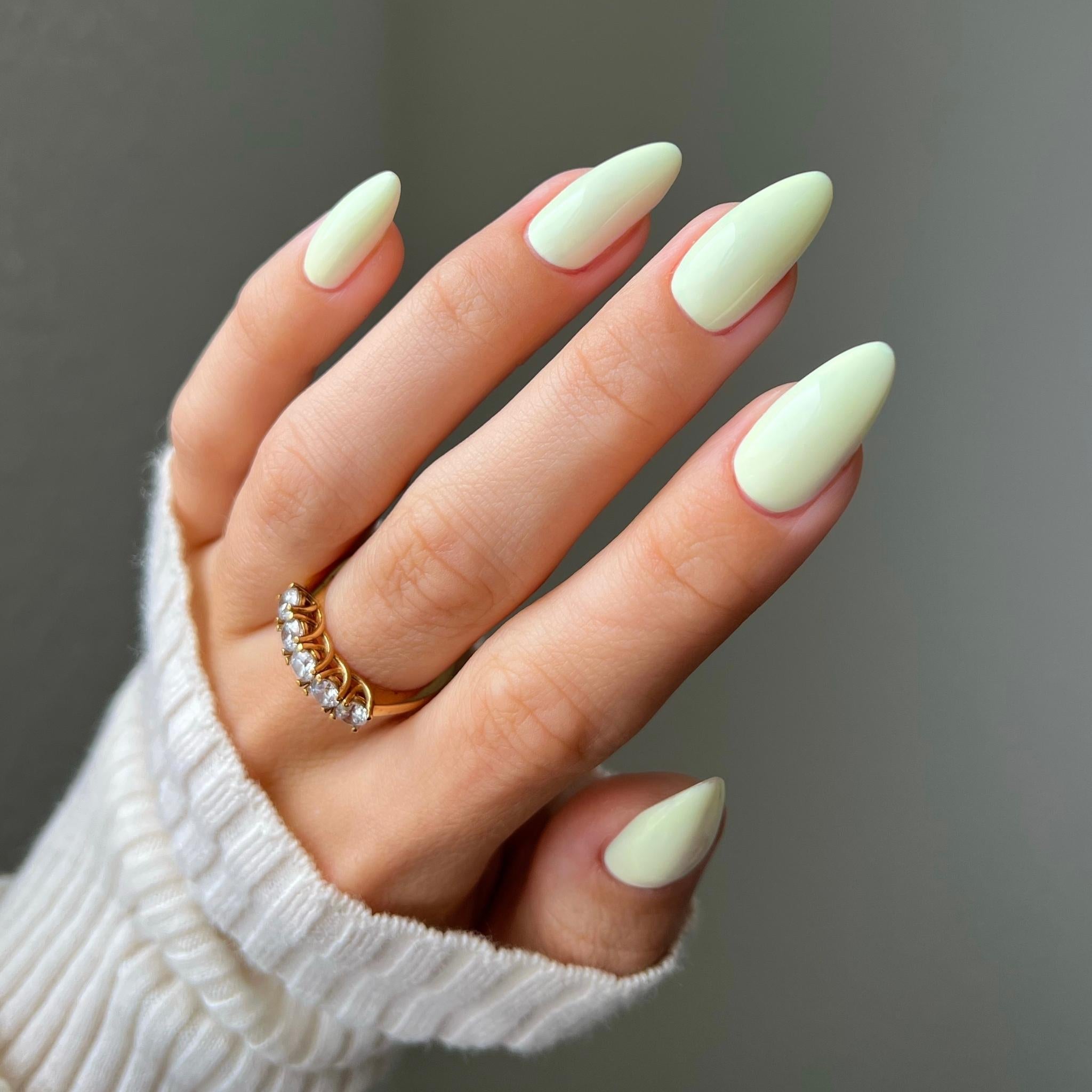 DND Pastel Pear Diva #105