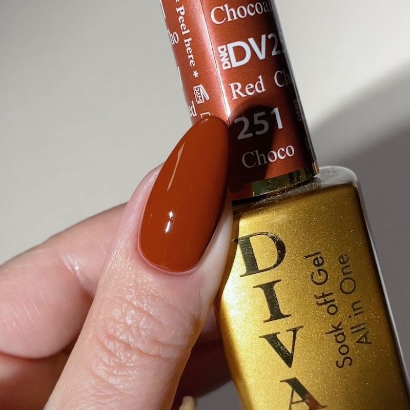 DND Chocolate Red Diva #251